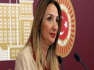 CHP'li Nazlıaka Bildiğini Okuyor!