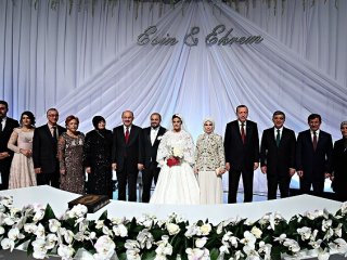 Erdoğan ve Davutoğlu nikah şahitliği yaptı