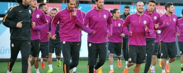 Galatasaray Maç Saatini Bekliyor
