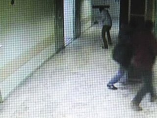 Acil Serviste Silahlı Çatışma!