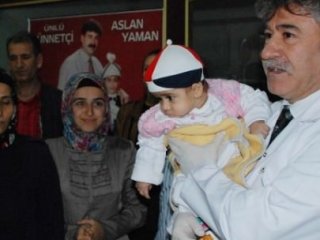 Sünnet Vaadiyle Kaçırılan Bebek Sünnet Edildi