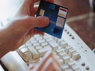 İnternet Kullanıcıları Online Alışveriş Yapıyor