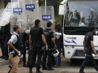 İstanbul Üniversitesinde Sular Durulmuyor