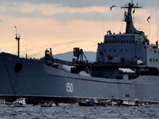 Rus Askeri Gemisi Çanakkale Boğazı'ndan Geçti