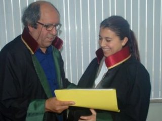 Baba Kızının Yanında Staja Başladı