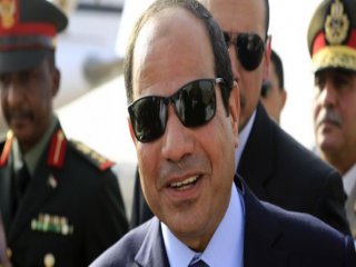 Sisi, olağanüstü hal yetkilerini devretti