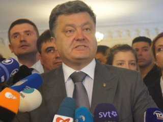 Ukrayna'da Zafer Poroşenko'nun…