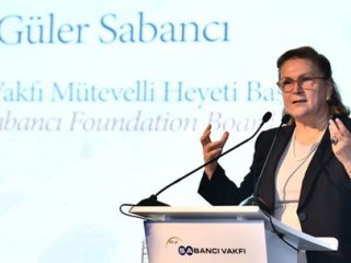 Güler Sabancı Gözyaşlarını Tutamadı