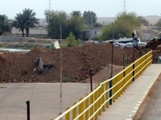 En Tehlikeli Köprüde Çatışma Çıktı