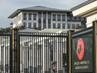 Ak Saray 29 Ekim'de Aç-Kapa Yapacak!