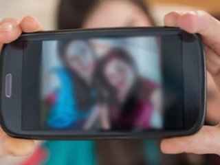 'Selfie Çekmeyin Bitlenirsiniz'