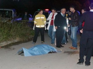 Oğlunu Rahatsız Eden Torununu Öldürdü