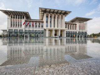 İsmi  "Ak Saray" Olmadı!