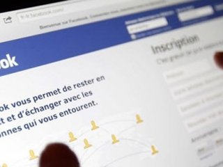 Facebook Çöktü! Kullanıcılar..