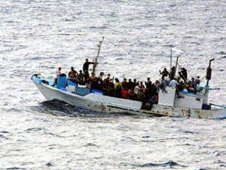 Hindistan'da Tekne Battı: 6 ölü