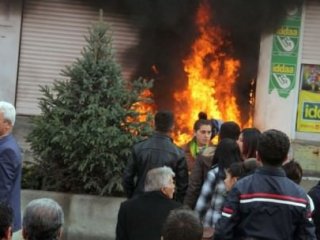 Hakkari'de Tehlikeli Gerginlik! Ortalık Karıştı!