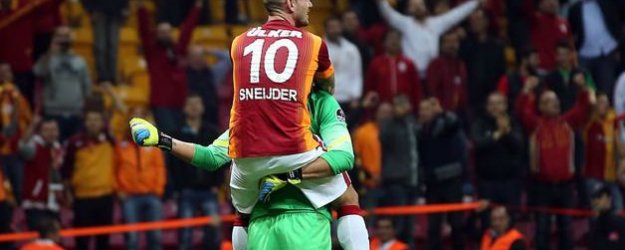 Aslan'da Radikal Karar! Sneijder ve Muslera...