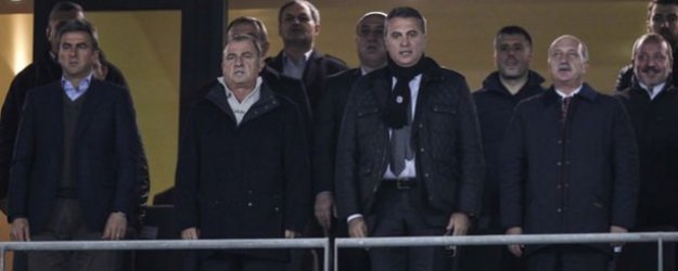 Fikret Orman Fena Patladı!