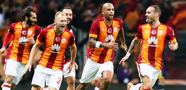 Ünlü Menajer Onun İçin İstanbul'da