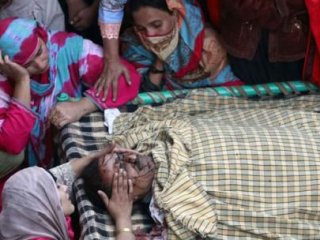 Pakistan'da Ölü Sayısı 60'a Yükseldi