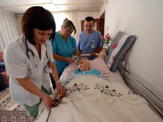 Yaşlı Bakımında ''Akıllı Ev'' Çözümü