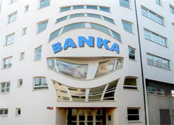 Vatandaşı Söğüşleyen Bankaya Şok