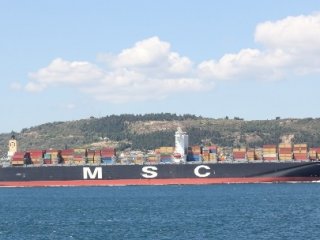 ABD Askeri Gemisi Çanakkale Boğazı'ndan Geçti