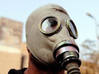 Rejim Güçlerine Gaz Maskesi Dağıtıldı