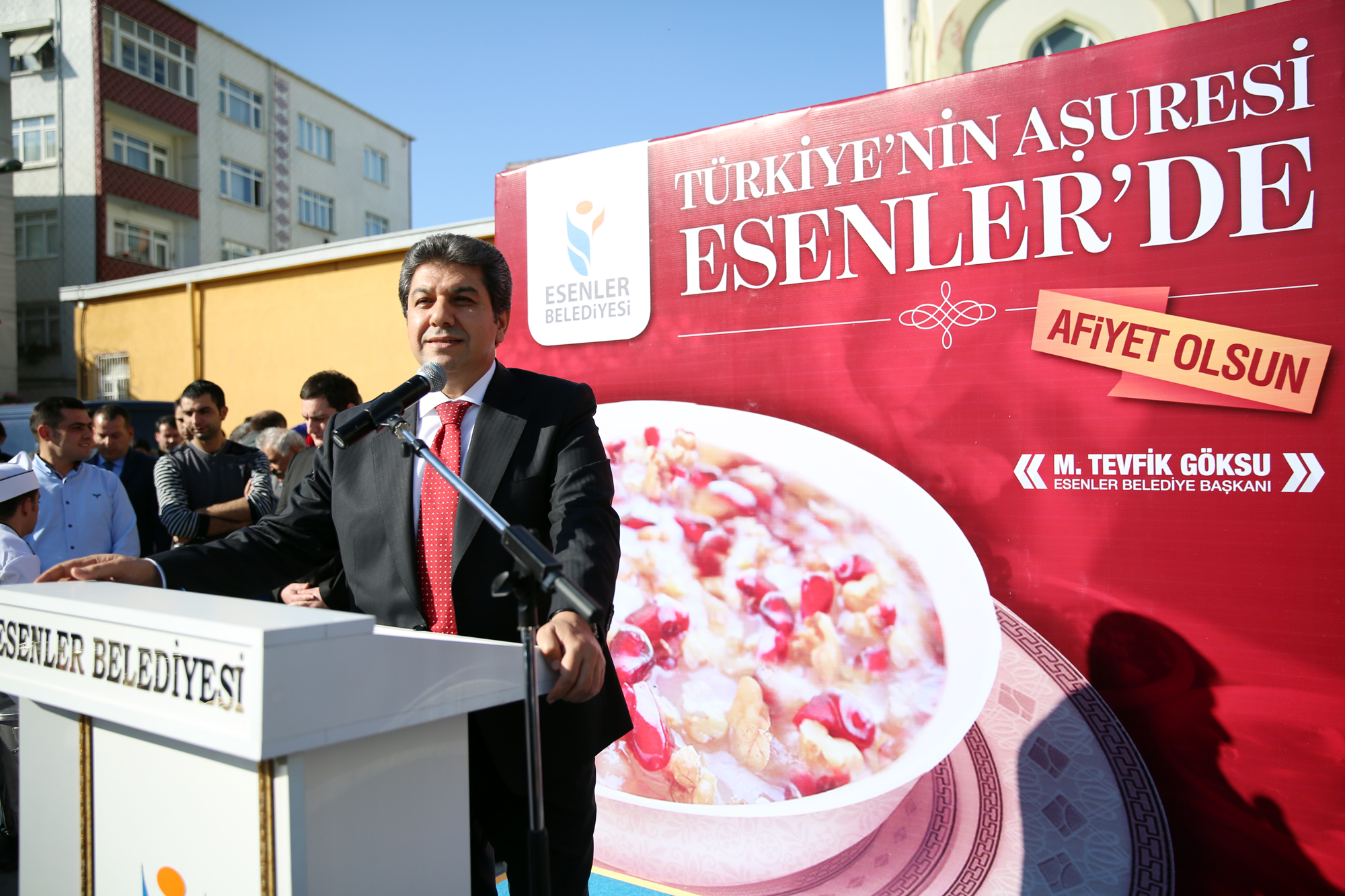 ESENLER'DE 20 BİN AŞURE İKRAMI