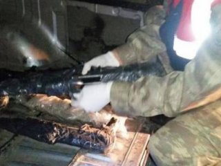 PKK'ya Yollanan Kalaşnikoflar Ele Geçirildi