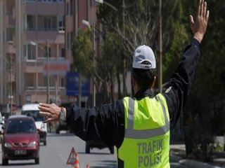100 Bine Yakın Ehliyete El Konuldu