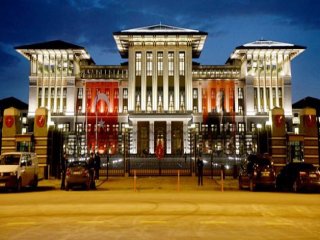 Cumhurbaşkanlığı Sarayı'na Çirkin Benzetme