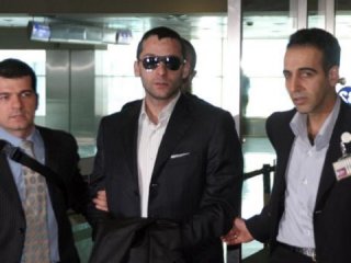 Onur Özbizerdik Kimdir? İşte Hayat Hikayesi