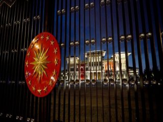 İşte Yeni Saray'ın İlk Yabancı Konuğu