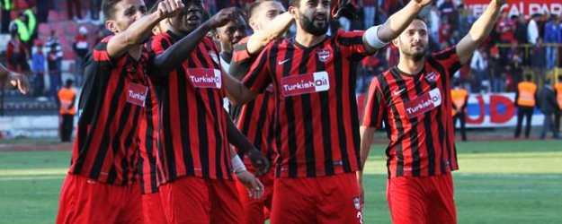 Günün İlk Maçında Gol Erken Geldi!