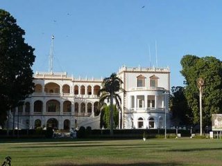 Cumhurbaşkanlığı Saray'ında Silah Sesleri