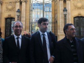 Fransa'daki Aleviler Hollande İle Görüştü