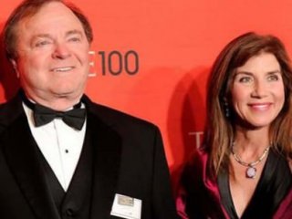 Boşandığı Eşine 1 Milyar Dolar Verecek