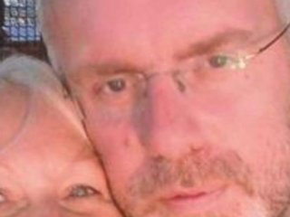 Babasını Öldürüp Sehpa Yaptı