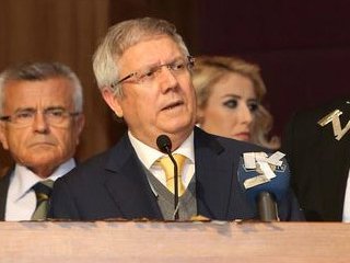 Aziz Yıldırım'dan Zehir Zemberek Sözler