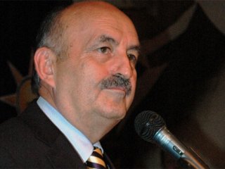 Bakandan Hekimlere Sert Tepki