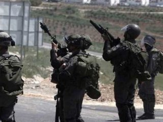 İsrail Askeri Filistinli Çocuğa Ateş Etti