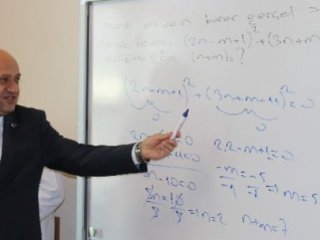 Bakan Işık Öğretmen Oldu