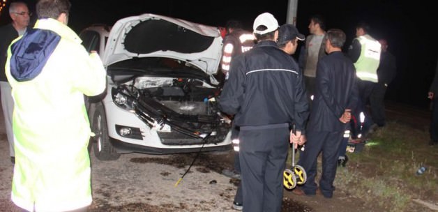 Cip, Minibüse Çarptı: 4 Yaralı