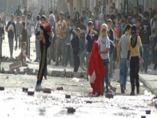 Taş Atan Çocukların Aileleri Yandı