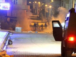 PKK'lılar Polise Molotofla Saldırdı