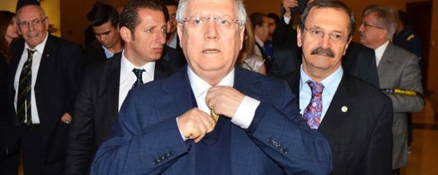 Genç Fenerbahçeliler salon bastı