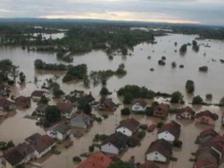 Arnavutluk'ta Sel Baskını: 2 Ölü