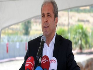 İdris Bal'ı İki Kelime İle Anlattı