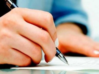 Gazeteci M.B Kimdir?